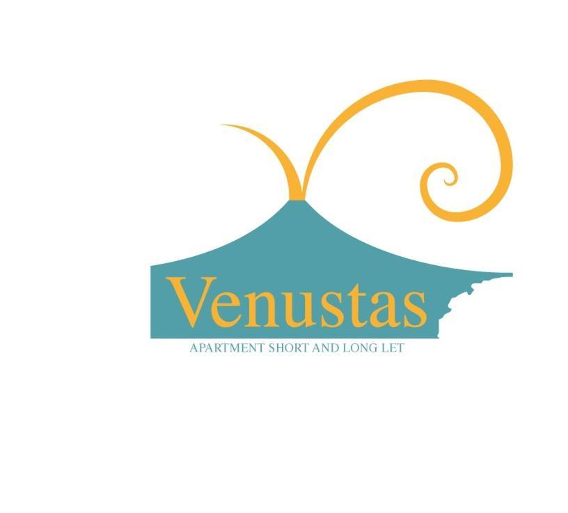 Venustaschiaia * Naples